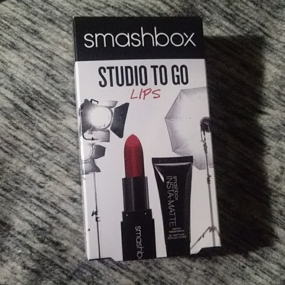 Smashbox studio to go lips